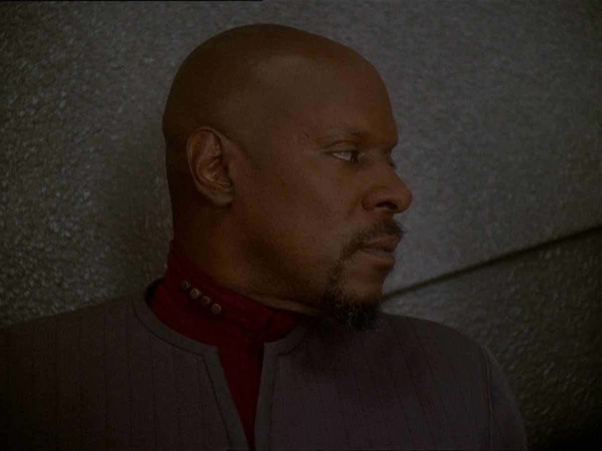extant_StarTrek_DS9_7x03-Afterimage_0726.jpg