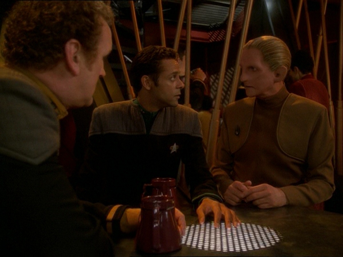 extant_StarTrek_DS9_7x03-Afterimage_0742.jpg
