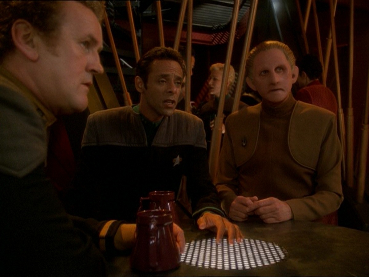 extant_StarTrek_DS9_7x03-Afterimage_0754.jpg