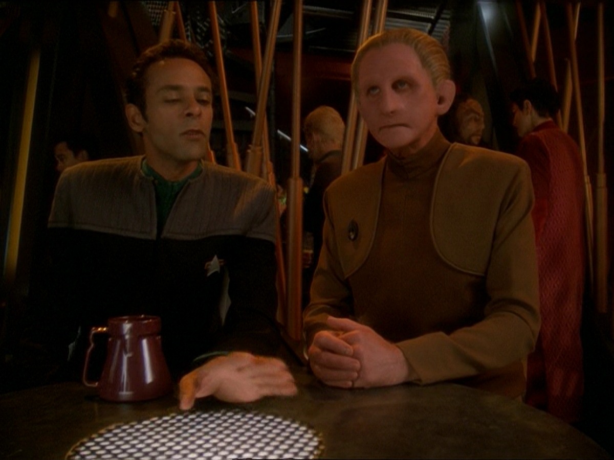 extant_StarTrek_DS9_7x03-Afterimage_0768.jpg
