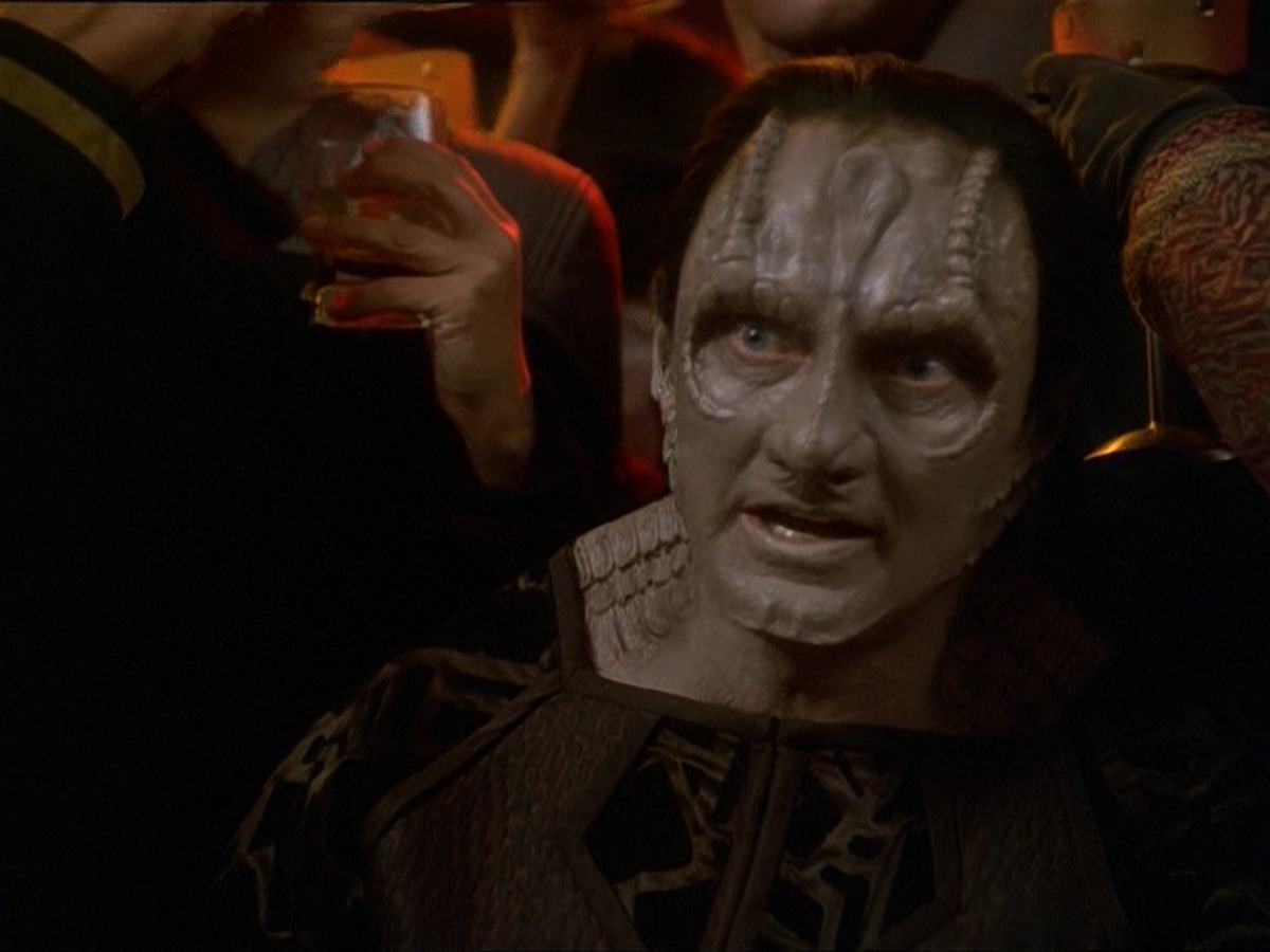 extant_StarTrek_DS9_7x03-Afterimage_0778.jpg
