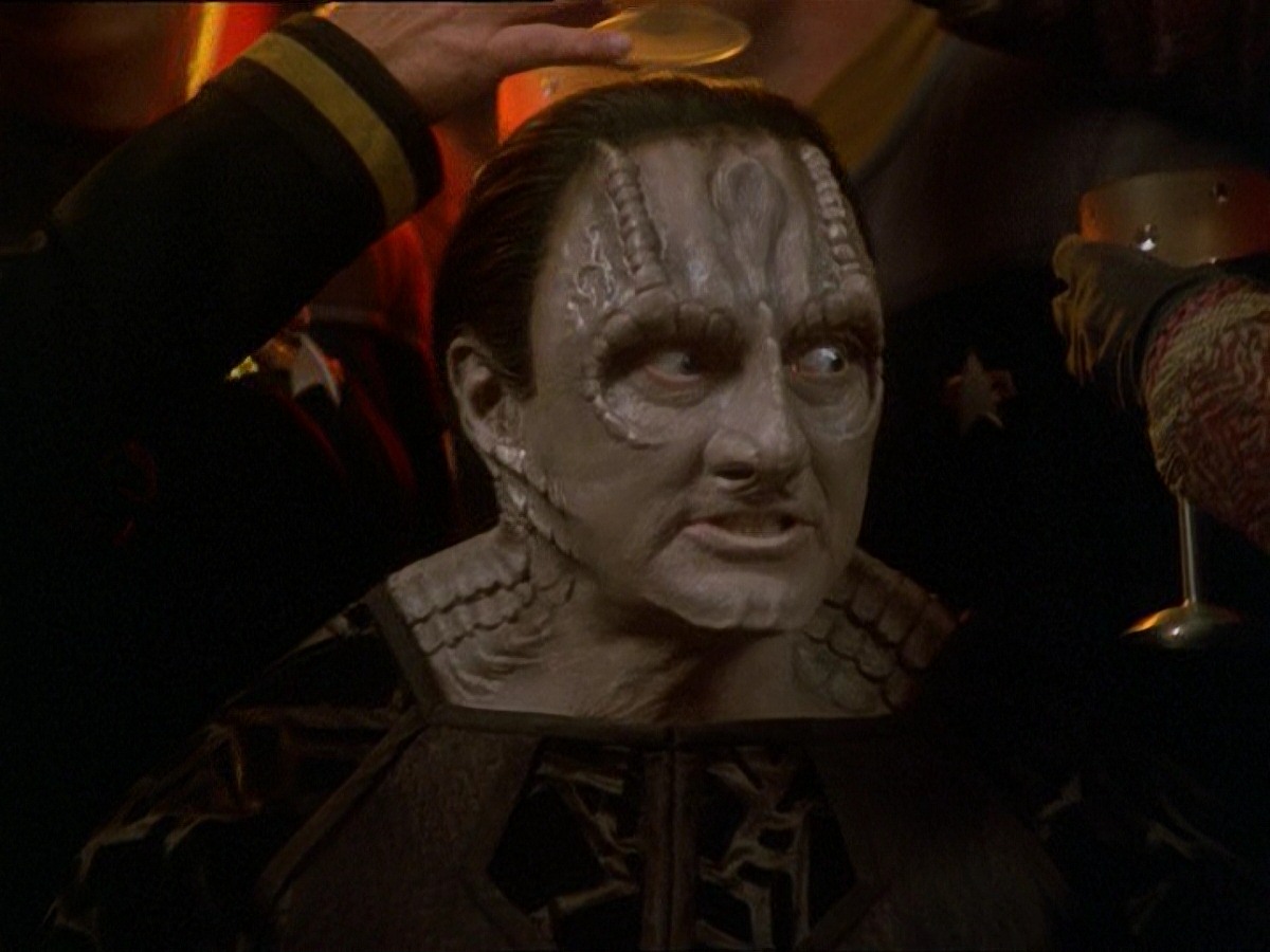 extant_StarTrek_DS9_7x03-Afterimage_0791.jpg