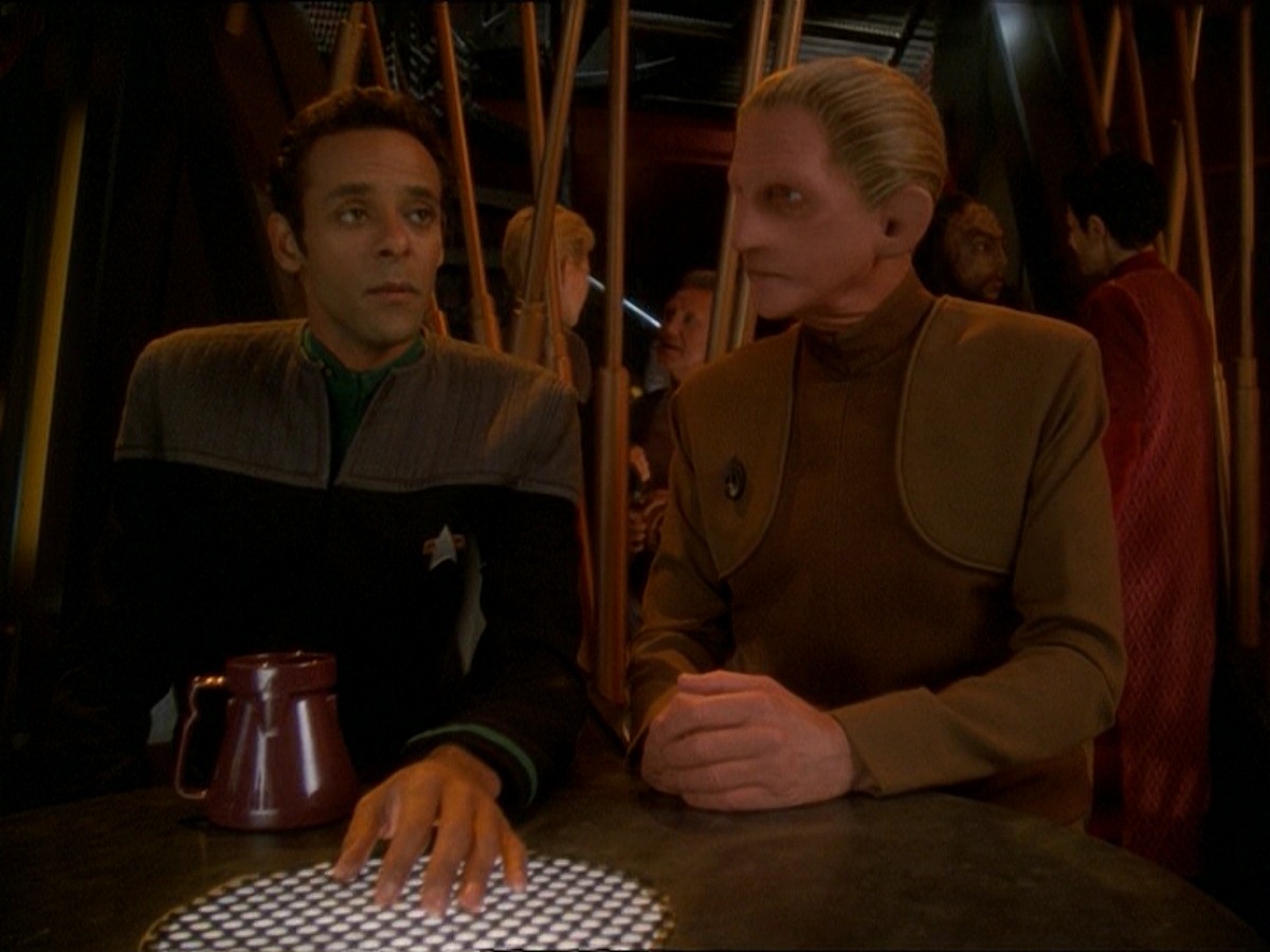 extant_StarTrek_DS9_7x03-Afterimage_0796.jpg