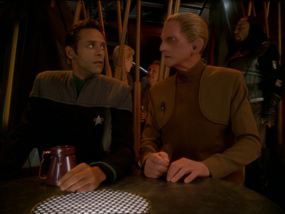 extant_StarTrek_DS9_7x03-Afterimage_0827.jpg