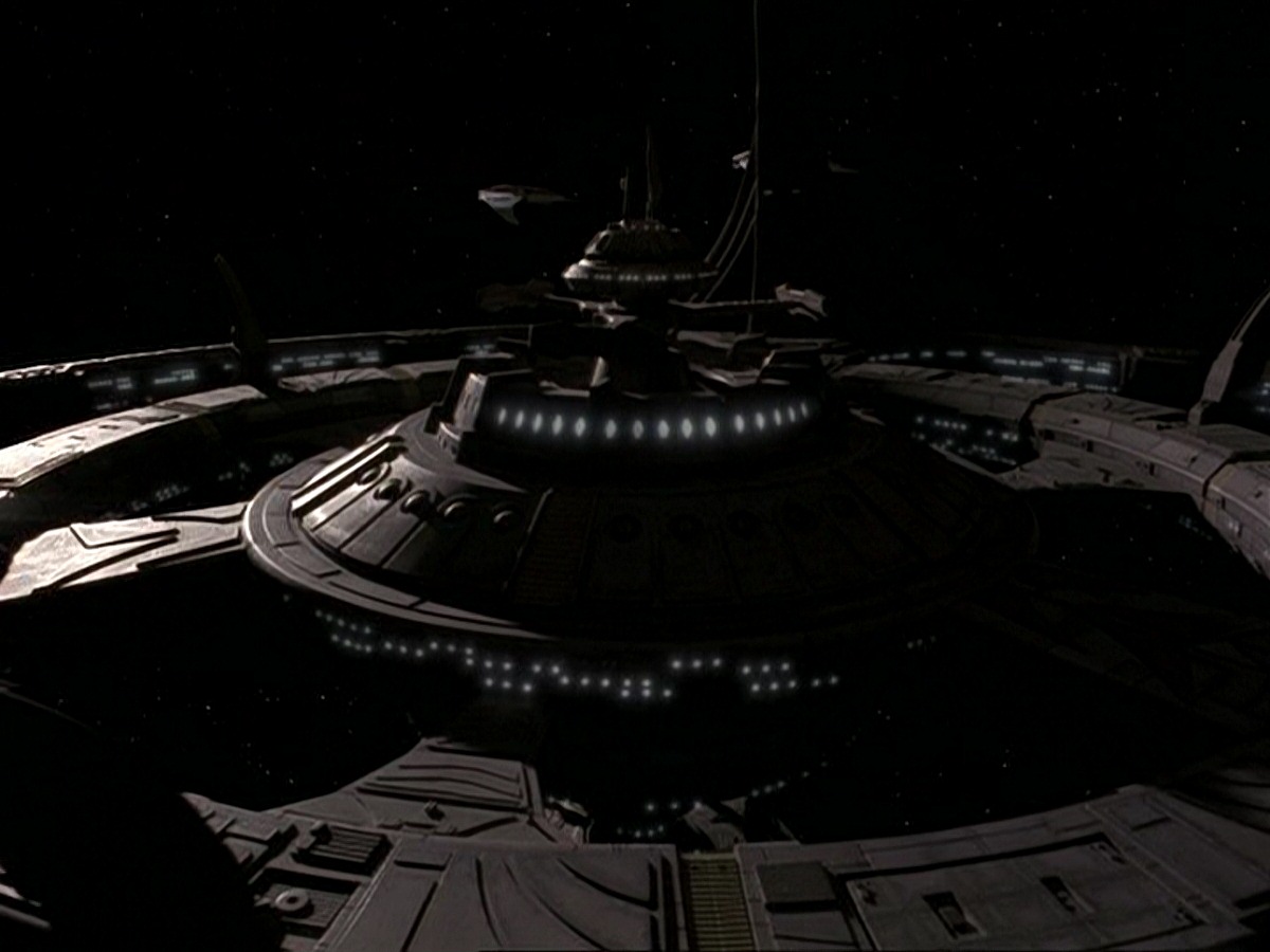 extant_StarTrek_DS9_7x03-Afterimage_0837.jpg