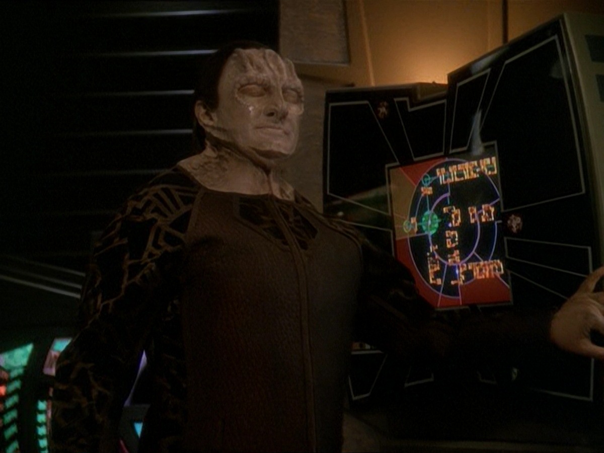 extant_StarTrek_DS9_7x03-Afterimage_0875.jpg