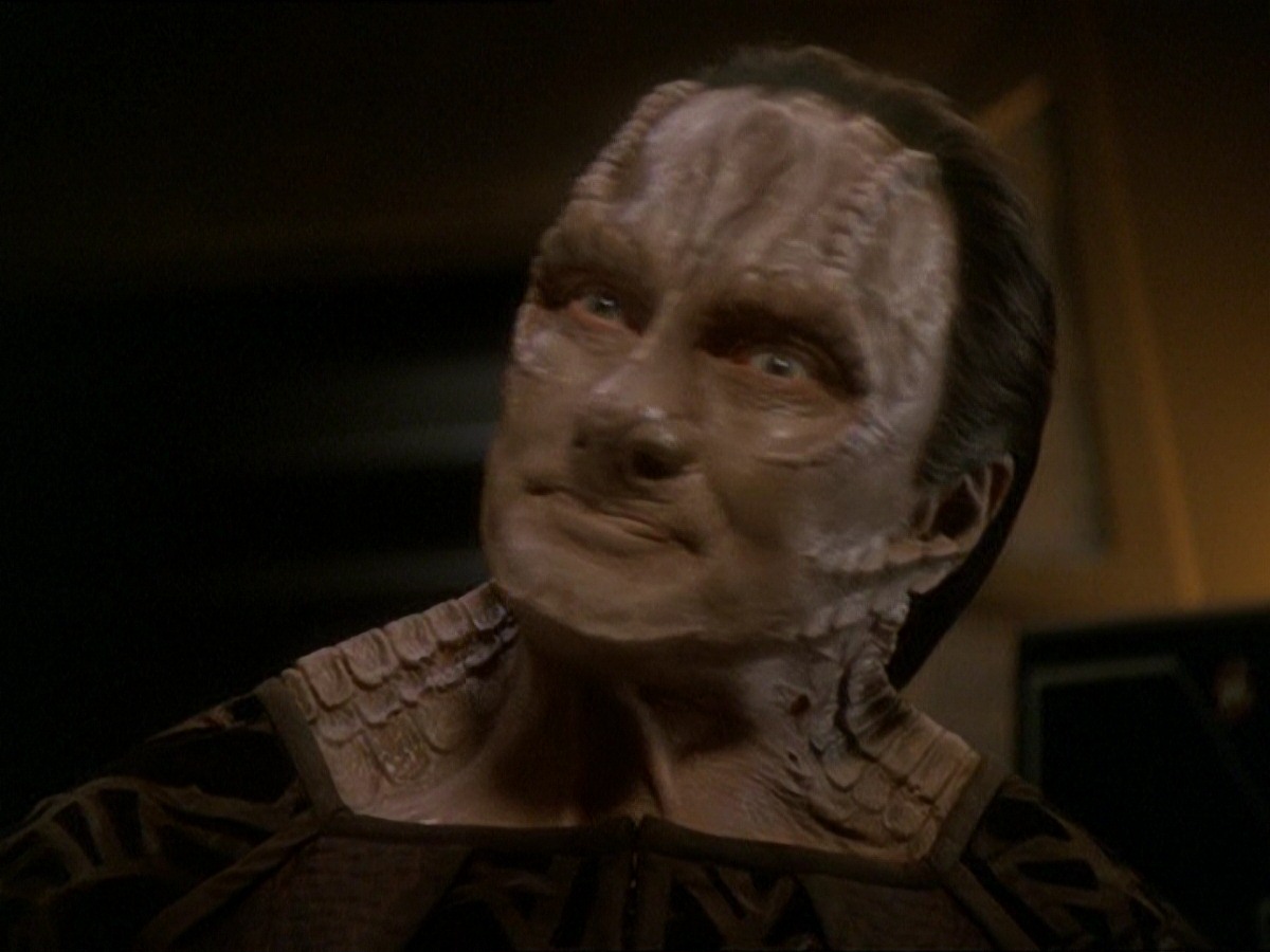 extant_StarTrek_DS9_7x03-Afterimage_0914.jpg