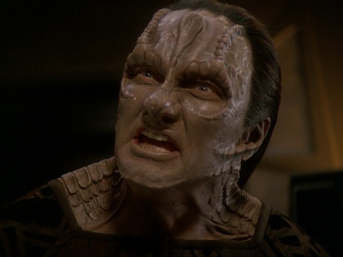 extant_StarTrek_DS9_7x03-Afterimage_0918.jpg