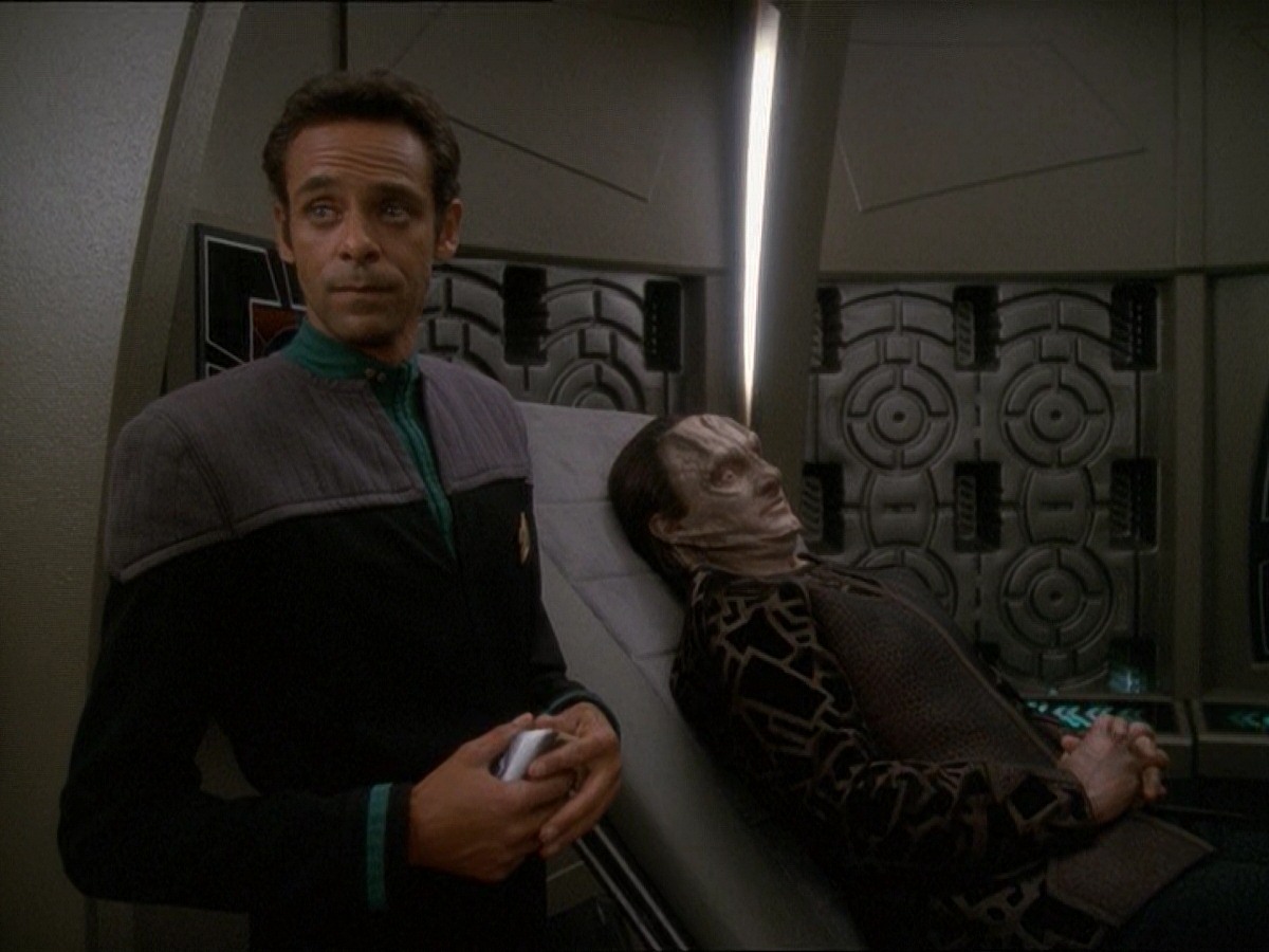 extant_StarTrek_DS9_7x03-Afterimage_0973.jpg