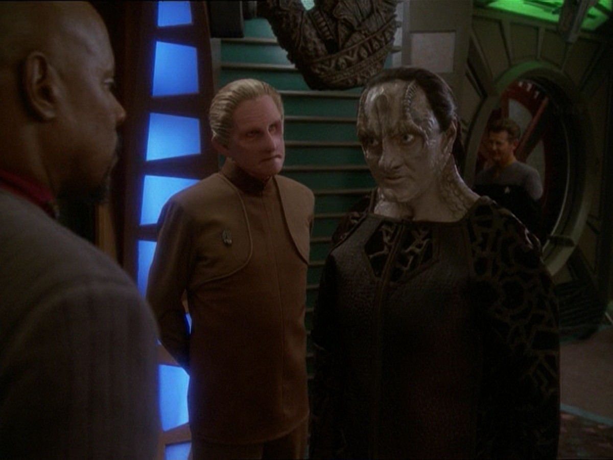 extant_StarTrek_DS9_7x03-Afterimage_1008.jpg