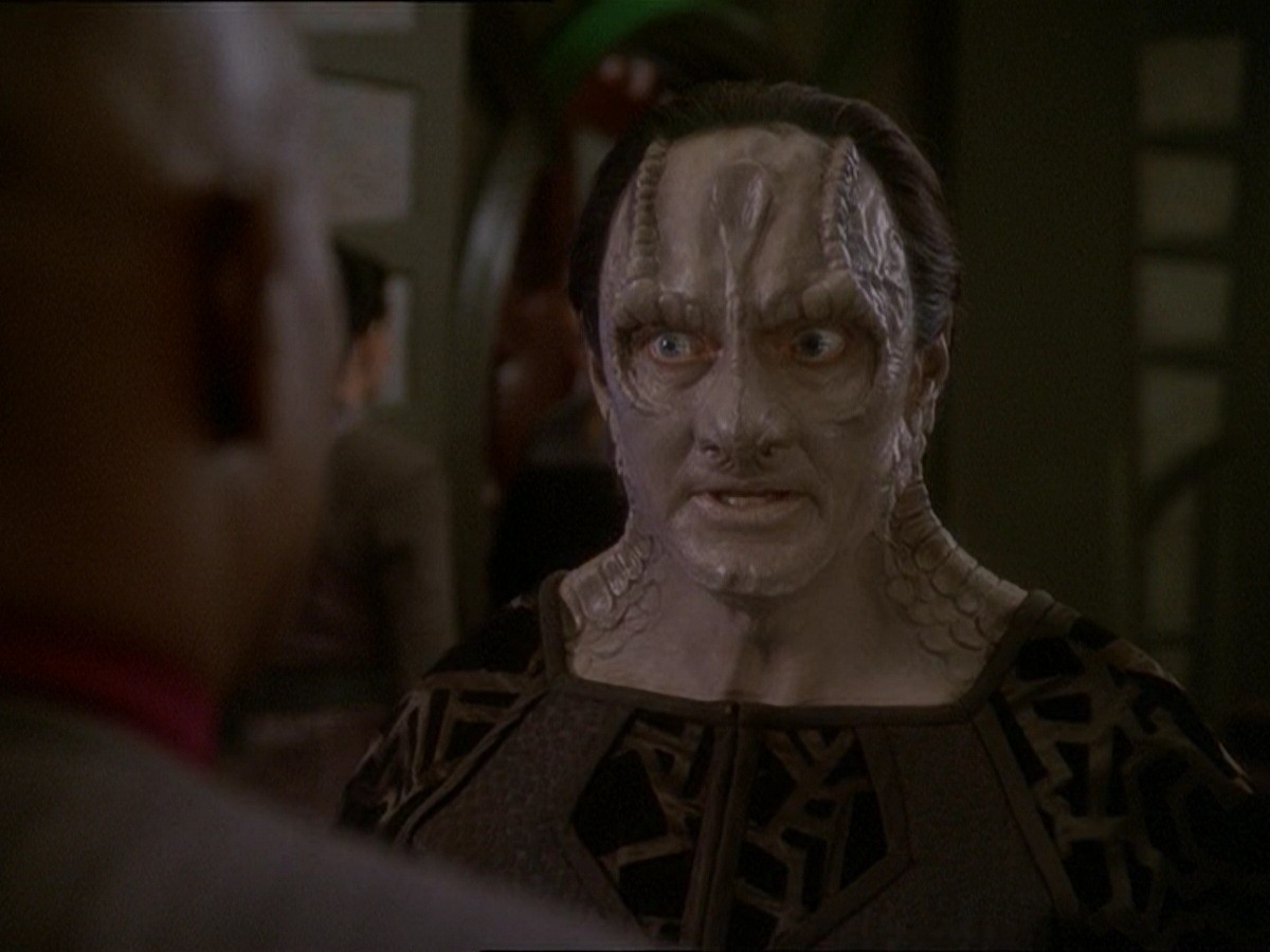 extant_StarTrek_DS9_7x03-Afterimage_1034.jpg