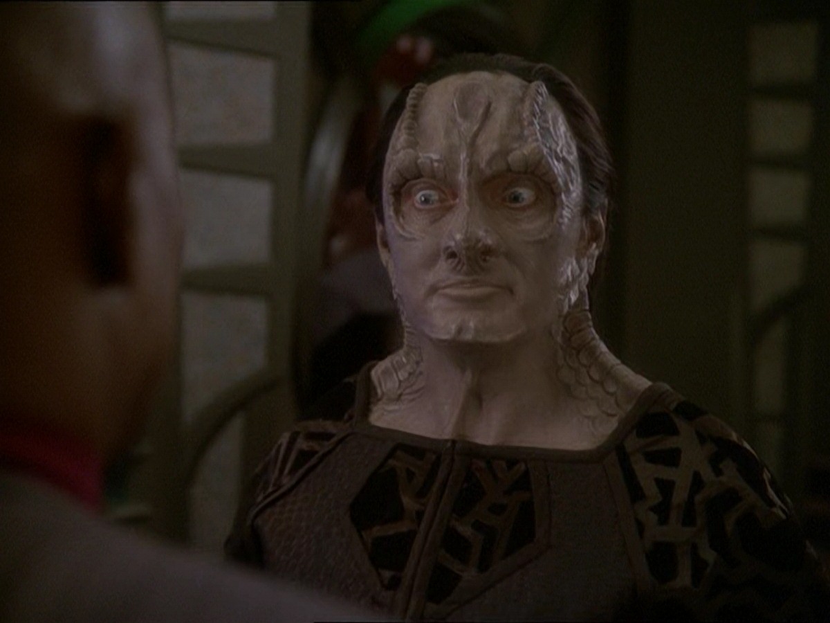 extant_StarTrek_DS9_7x03-Afterimage_1039.jpg
