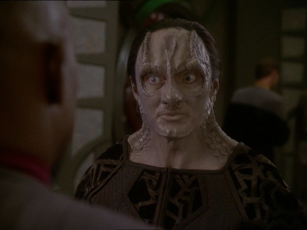 extant_StarTrek_DS9_7x03-Afterimage_1042.jpg