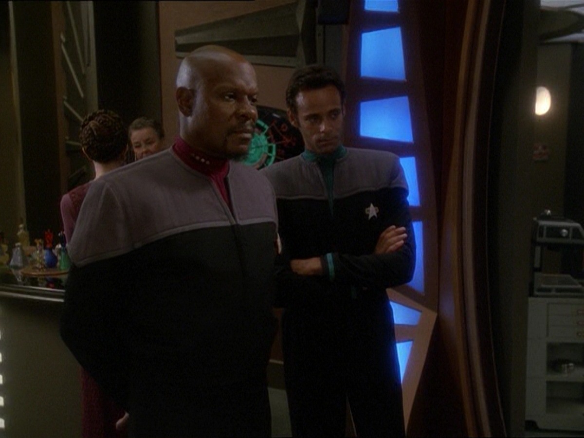 extant_StarTrek_DS9_7x03-Afterimage_1051.jpg