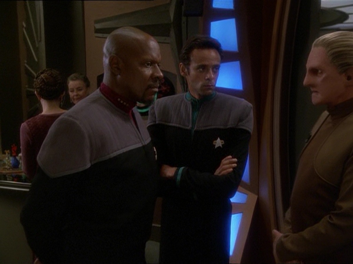 extant_StarTrek_DS9_7x03-Afterimage_1053.jpg
