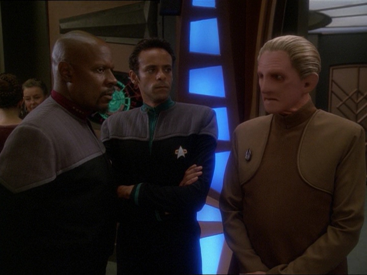 extant_StarTrek_DS9_7x03-Afterimage_1059.jpg