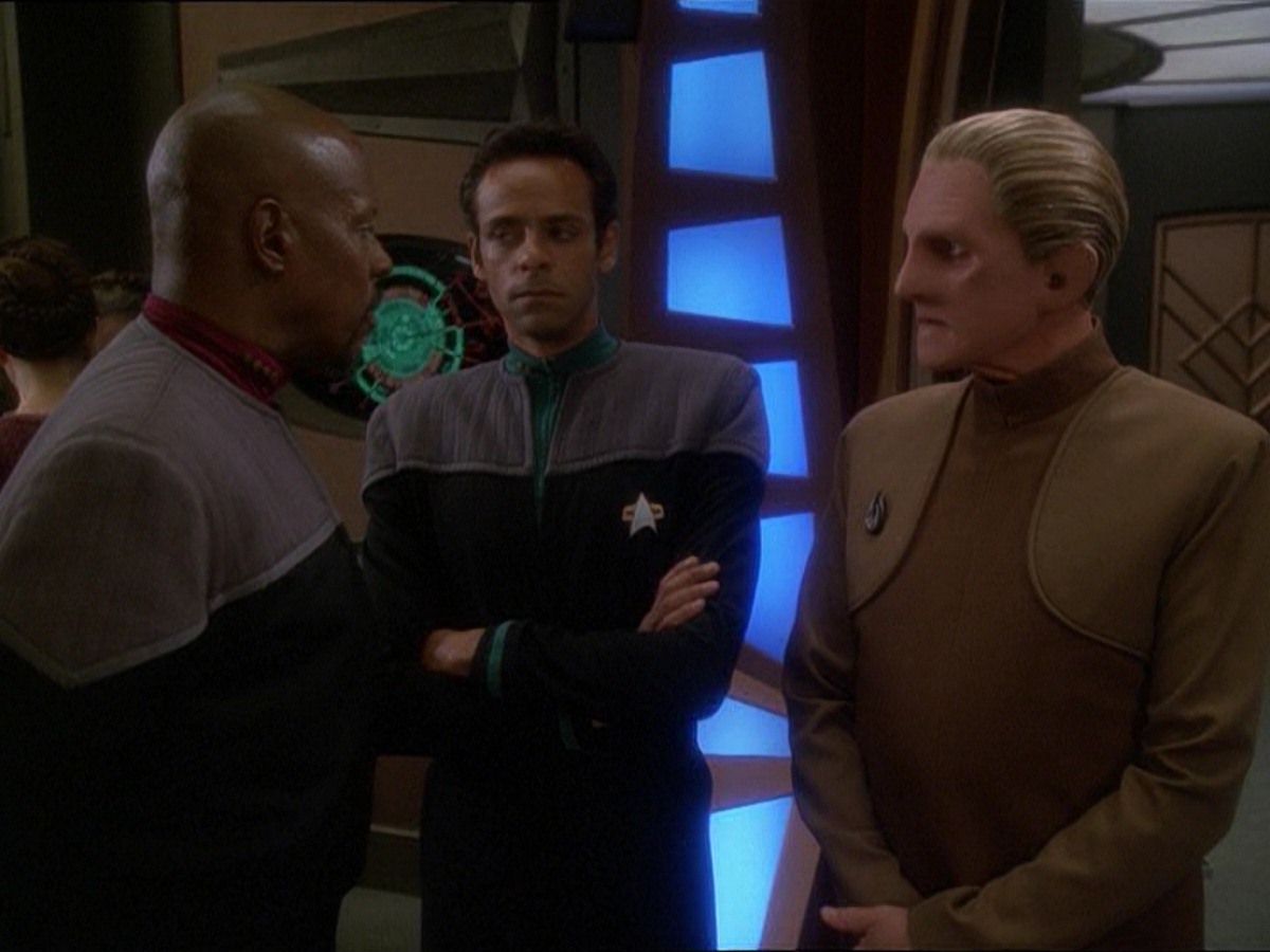 extant_StarTrek_DS9_7x03-Afterimage_1063.jpg