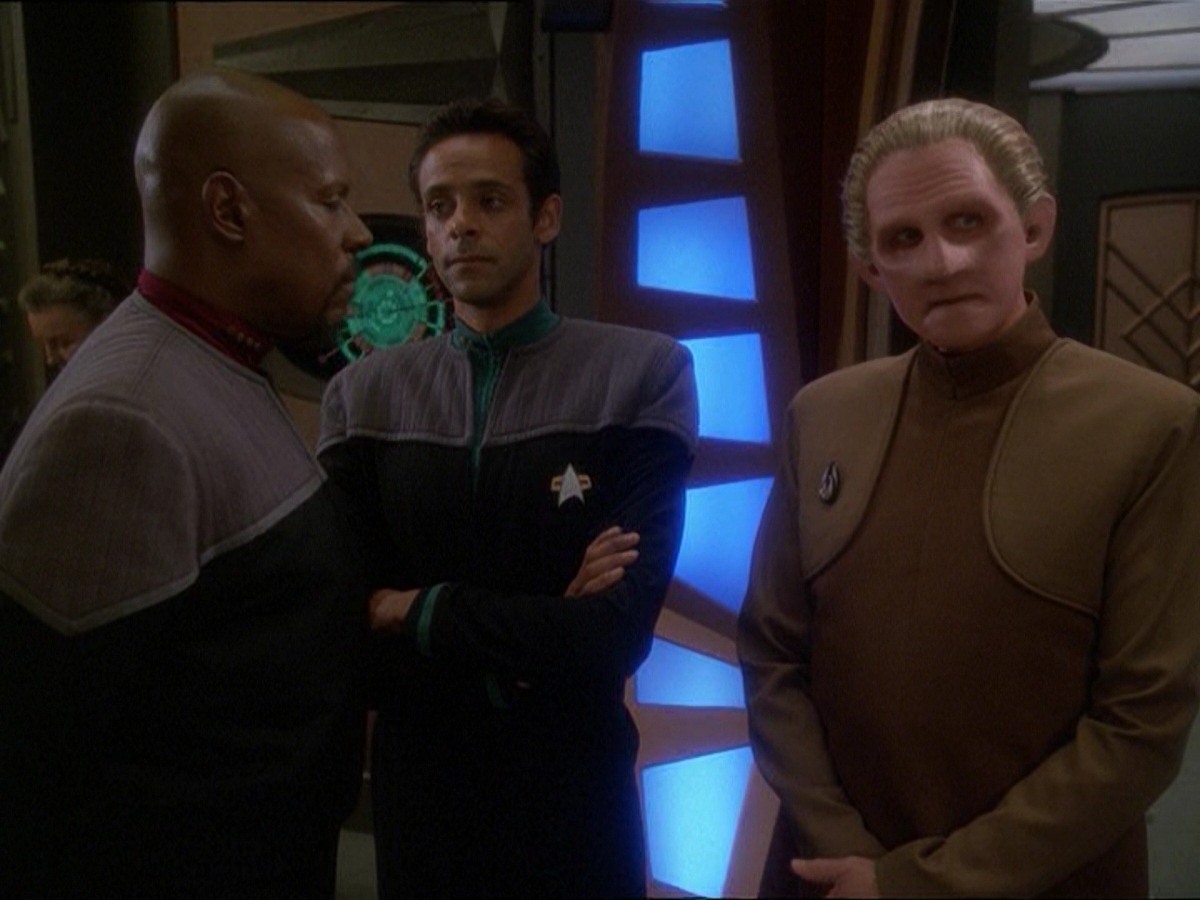 extant_StarTrek_DS9_7x03-Afterimage_1072.jpg