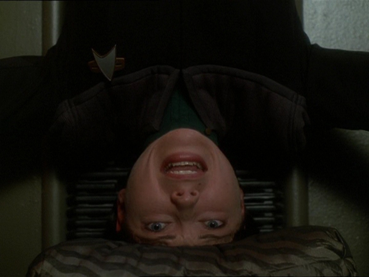 extant_StarTrek_DS9_7x03-Afterimage_1083.jpg