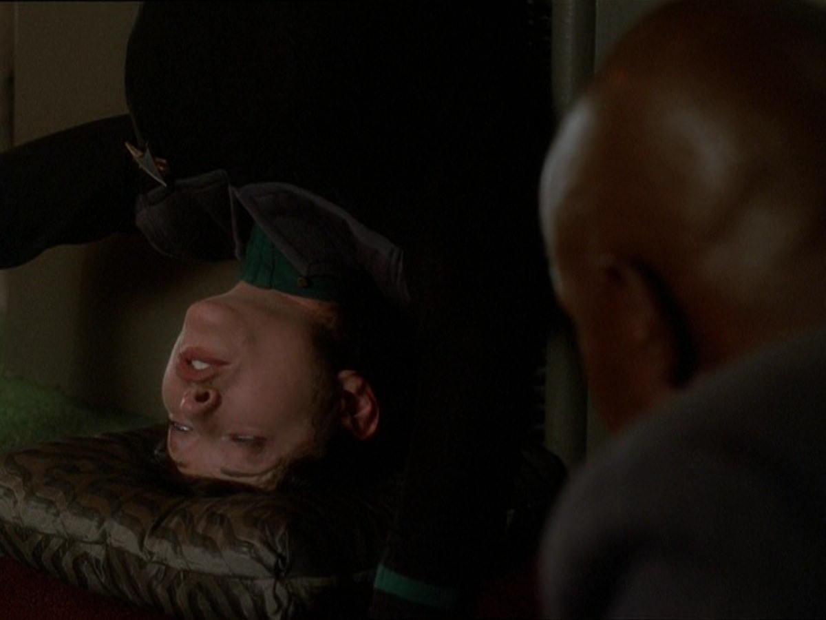 extant_StarTrek_DS9_7x03-Afterimage_1096.jpg