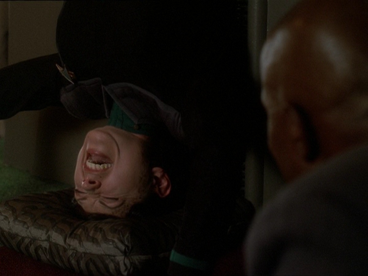 extant_StarTrek_DS9_7x03-Afterimage_1118.jpg
