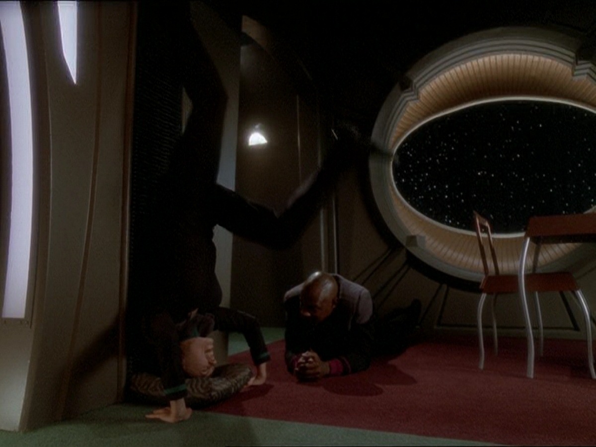 extant_StarTrek_DS9_7x03-Afterimage_1119.jpg