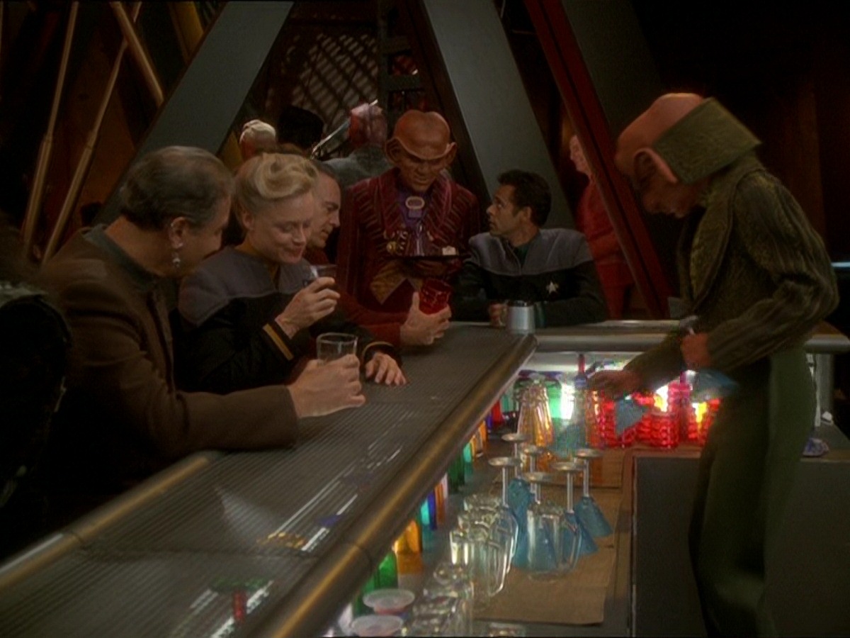 extant_StarTrek_DS9_7x03-Afterimage_1173.jpg