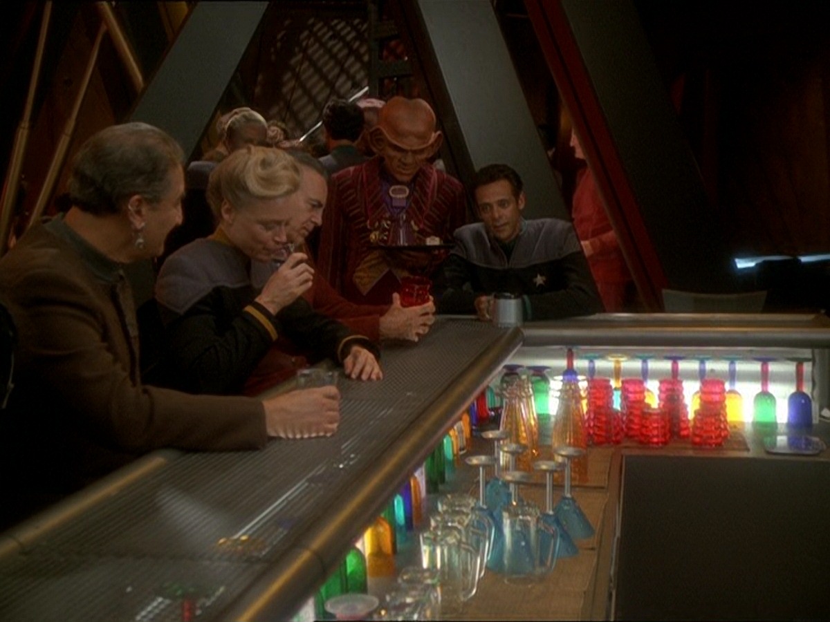 extant_StarTrek_DS9_7x03-Afterimage_1175.jpg