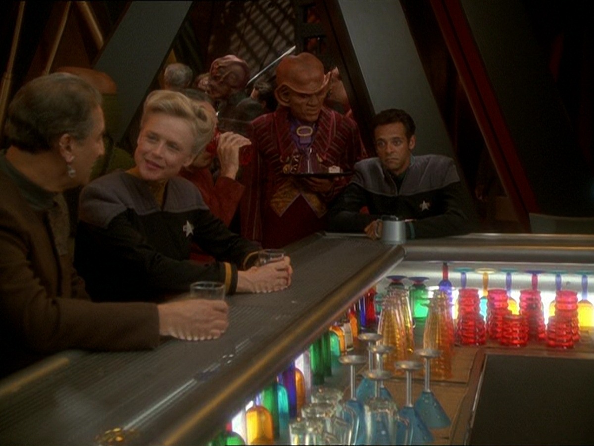 extant_StarTrek_DS9_7x03-Afterimage_1180.jpg