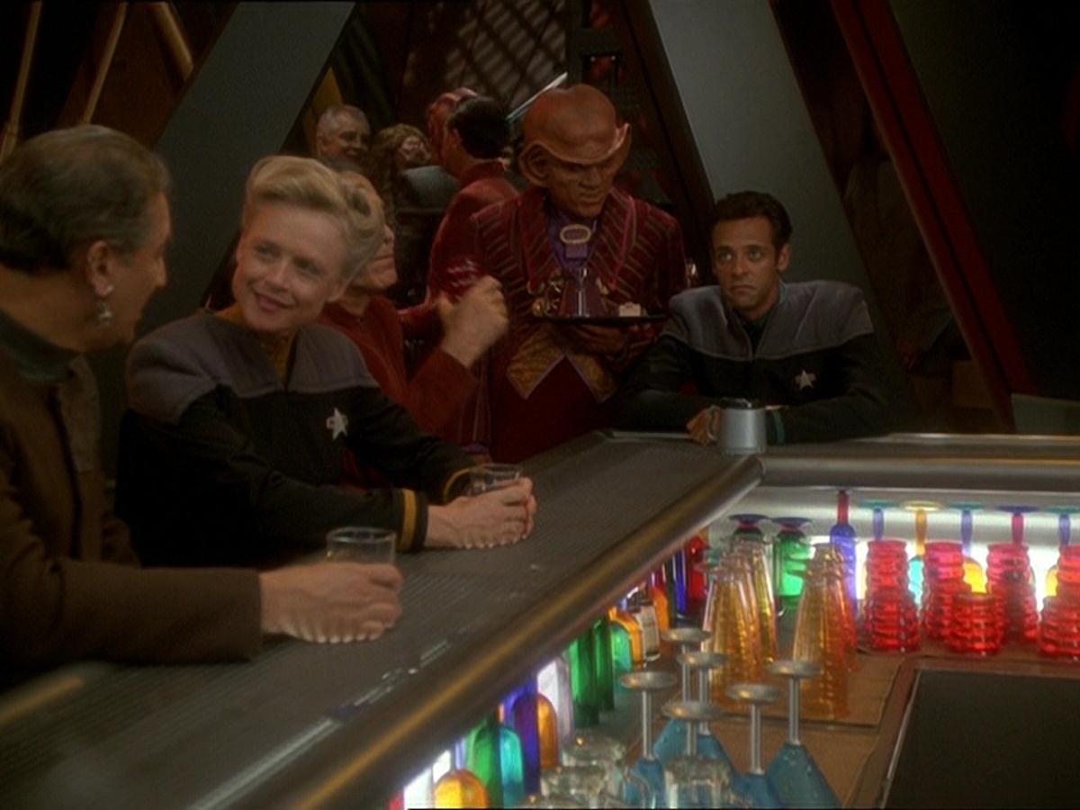 extant_StarTrek_DS9_7x03-Afterimage_1182.jpg