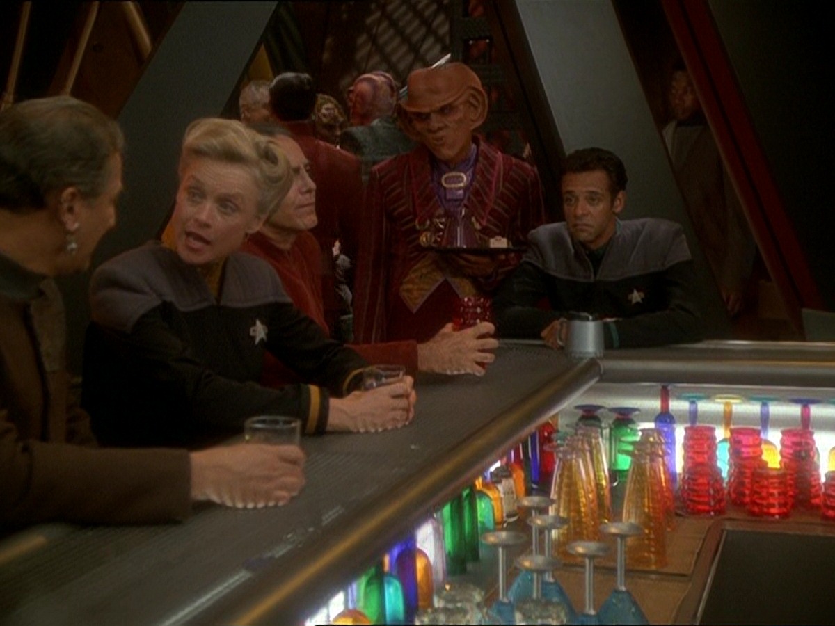 extant_StarTrek_DS9_7x03-Afterimage_1183.jpg