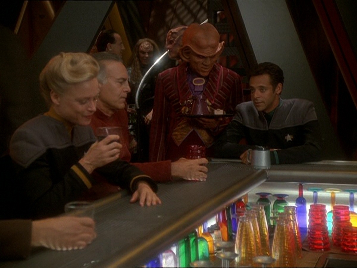 extant_StarTrek_DS9_7x03-Afterimage_1189.jpg