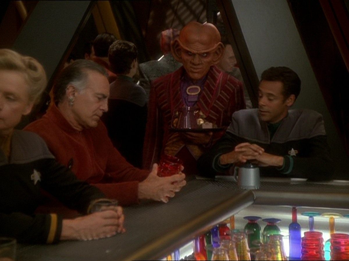 extant_StarTrek_DS9_7x03-Afterimage_1197.jpg