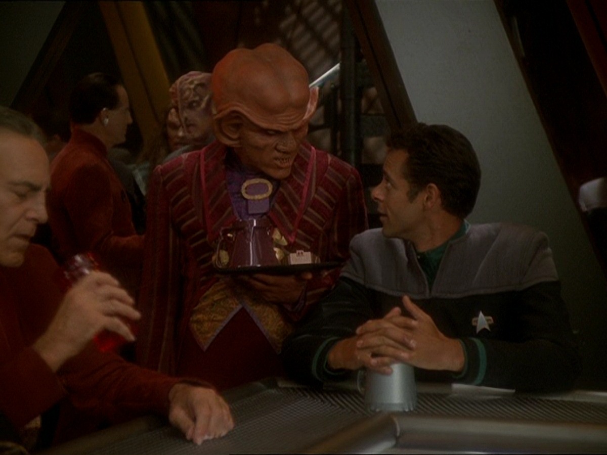extant_StarTrek_DS9_7x03-Afterimage_1209.jpg