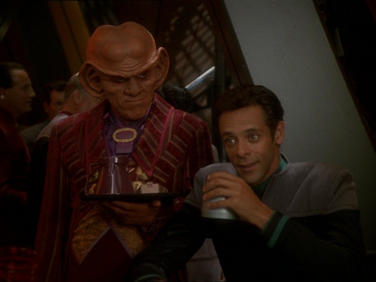 extant_StarTrek_DS9_7x03-Afterimage_1220.jpg