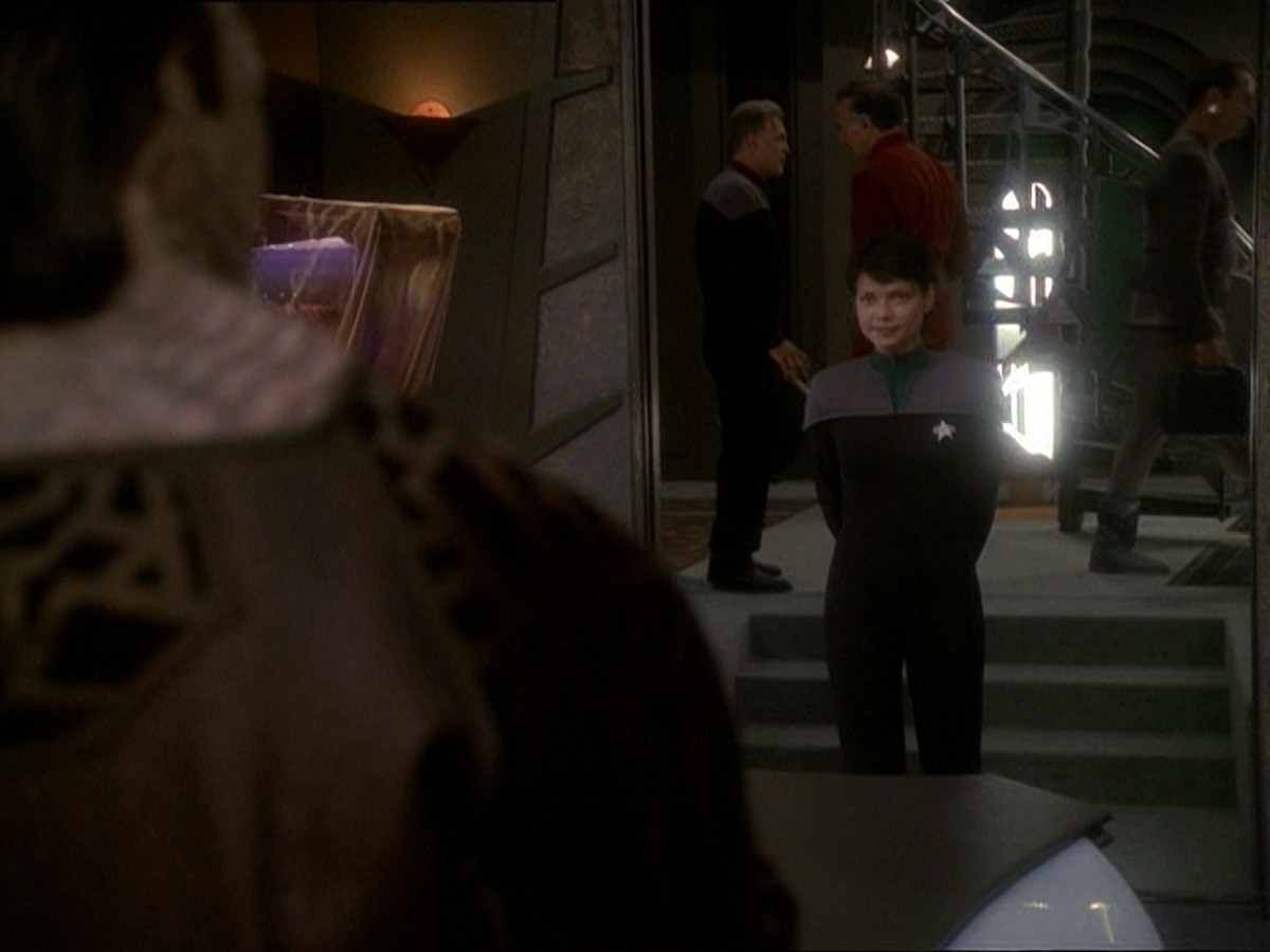 extant_StarTrek_DS9_7x03-Afterimage_1243.jpg