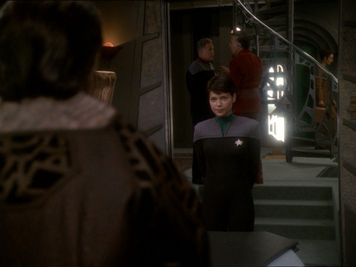 extant_StarTrek_DS9_7x03-Afterimage_1250.jpg