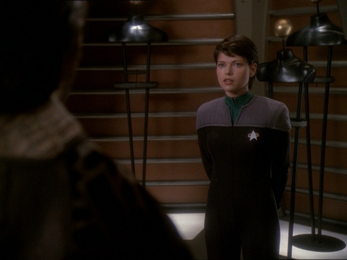 extant_StarTrek_DS9_7x03-Afterimage_1308.jpg
