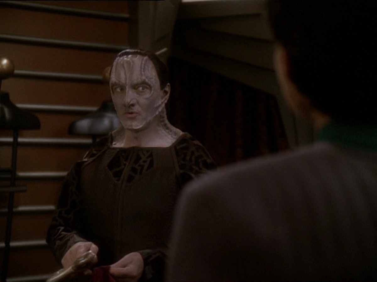 extant_StarTrek_DS9_7x03-Afterimage_1367.jpg