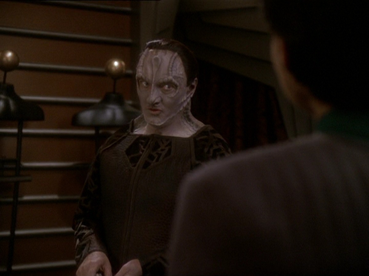 extant_StarTrek_DS9_7x03-Afterimage_1371.jpg