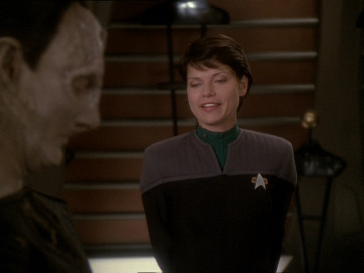 extant_StarTrek_DS9_7x03-Afterimage_1381.jpg