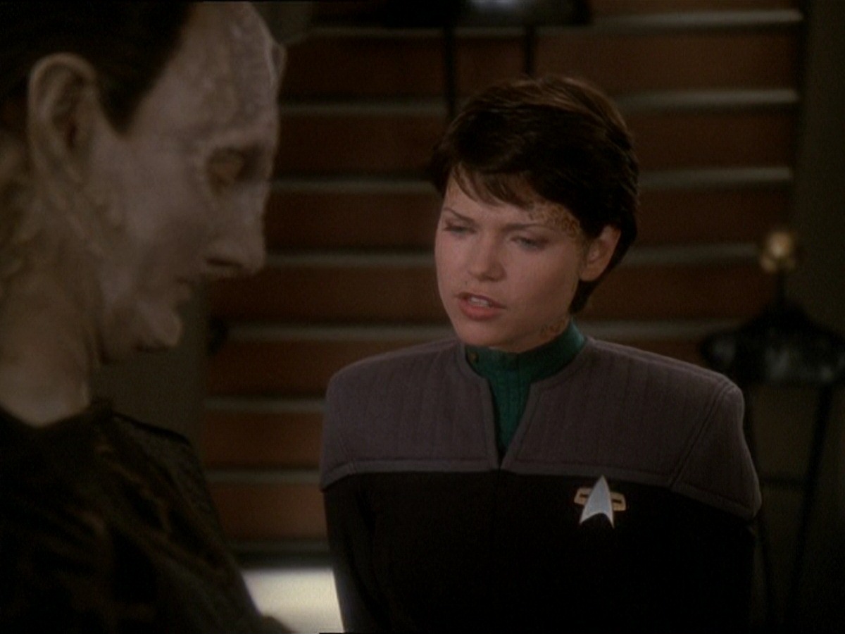 extant_StarTrek_DS9_7x03-Afterimage_1391.jpg