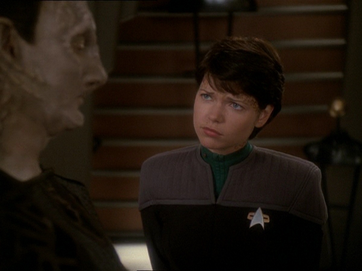 extant_StarTrek_DS9_7x03-Afterimage_1396.jpg