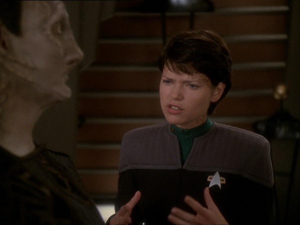 extant_StarTrek_DS9_7x03-Afterimage_1398.jpg