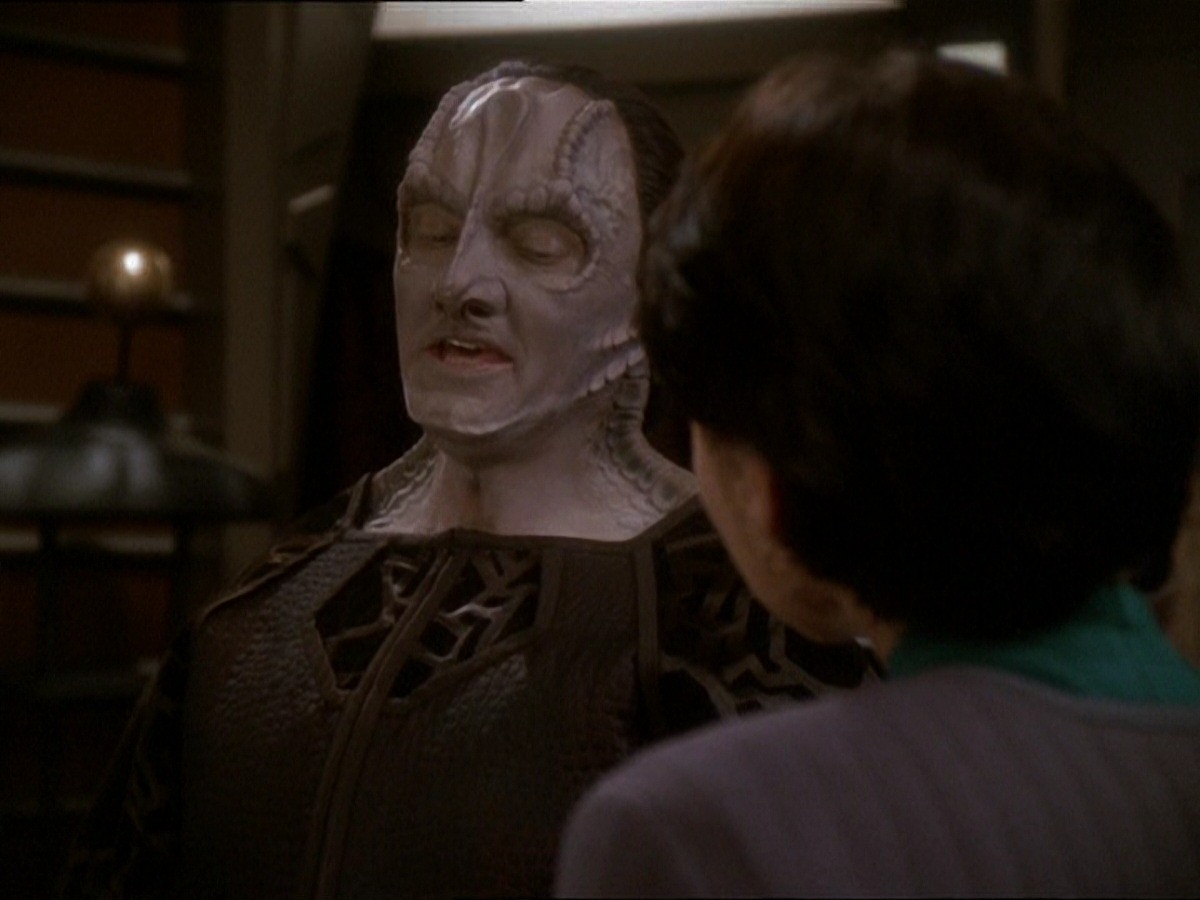 extant_StarTrek_DS9_7x03-Afterimage_1401.jpg