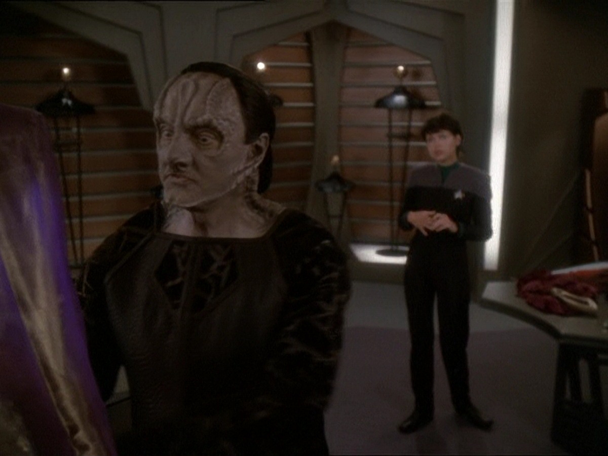 extant_StarTrek_DS9_7x03-Afterimage_1418.jpg