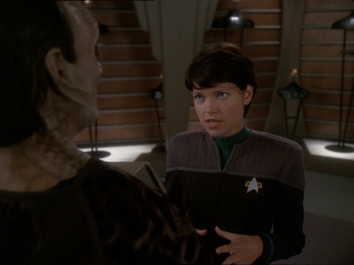 extant_StarTrek_DS9_7x03-Afterimage_1438.jpg