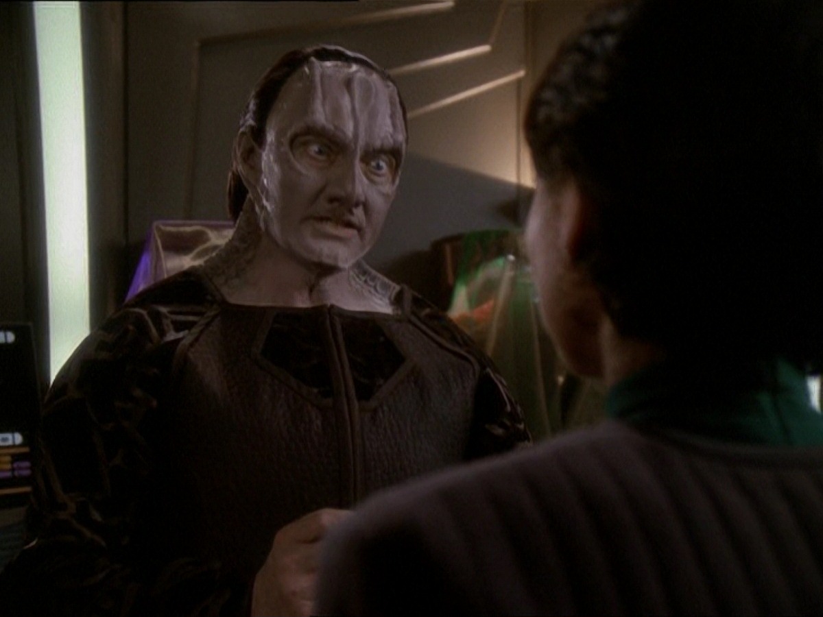 extant_StarTrek_DS9_7x03-Afterimage_1451.jpg