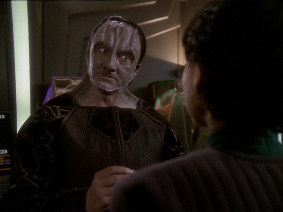 extant_StarTrek_DS9_7x03-Afterimage_1453.jpg