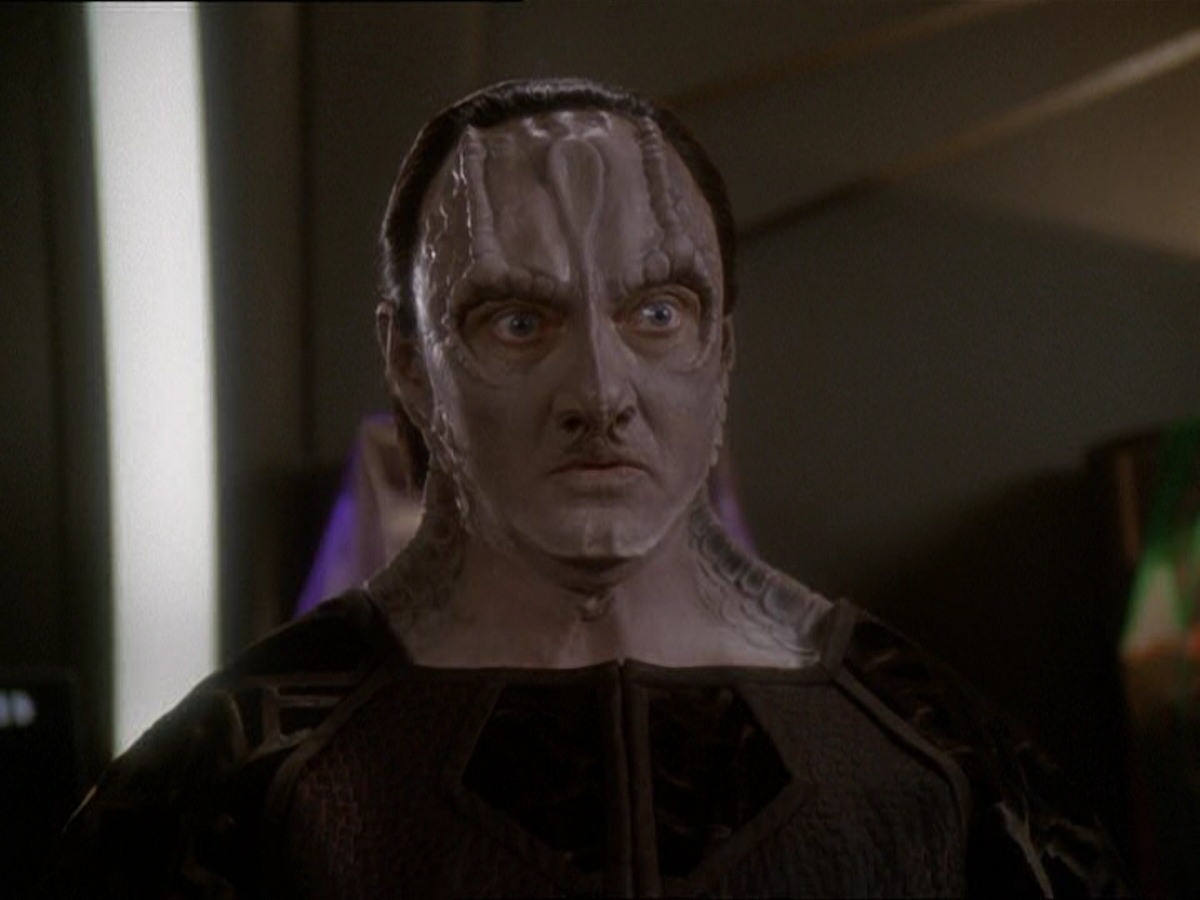 extant_StarTrek_DS9_7x03-Afterimage_1482.jpg